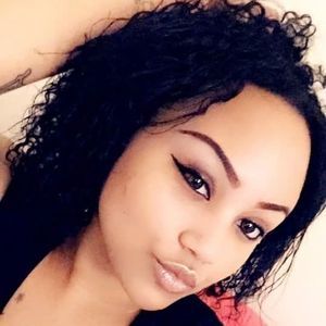 Meet your Posher, Lanna